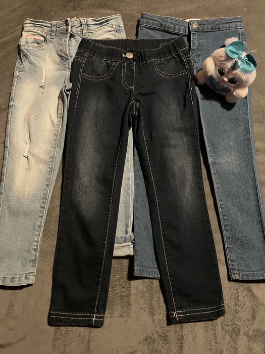 Дрехи за момиче 110 р.