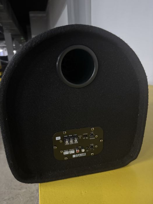 Сабвуфер с встроенным усилителем (новый)!!