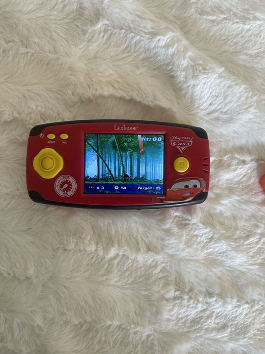 Consola portabila Cars