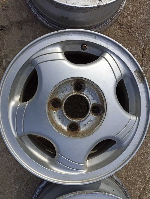 Jante aliaj Ford 14, originale,stare foarte buna!Au rulat doar66000km!