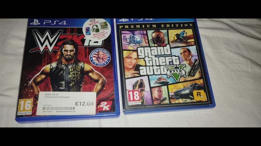 Două sidiuri de ps 4