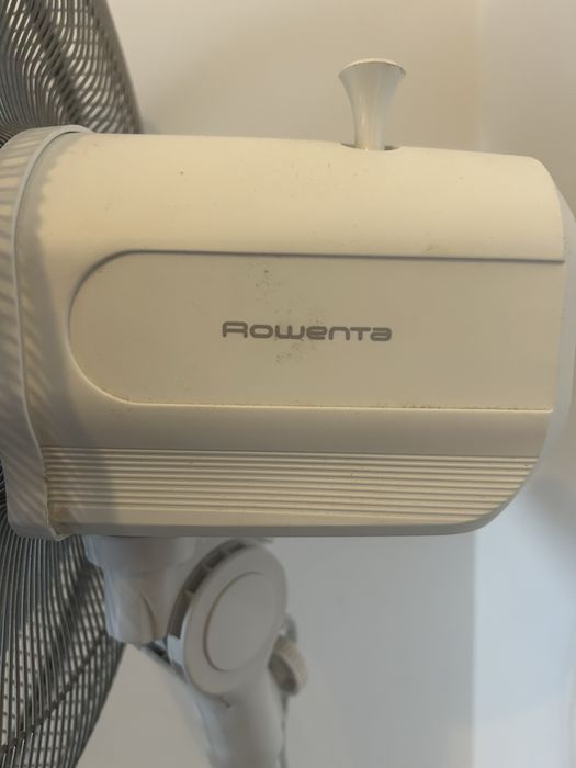 Ventilator pe piedestal Rowenta VU4410 Essential+ 3 setari de viteza