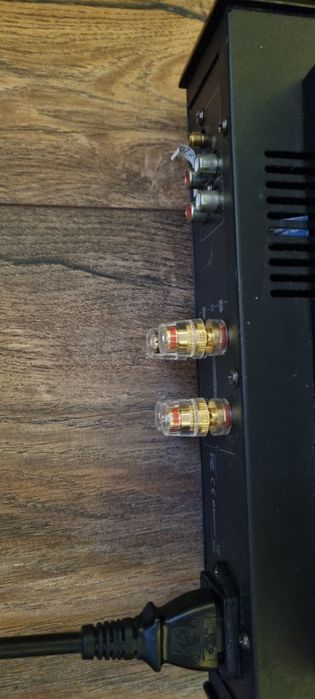 Monoprice Tube Hybrid Amplifier(lampi/tuburi)