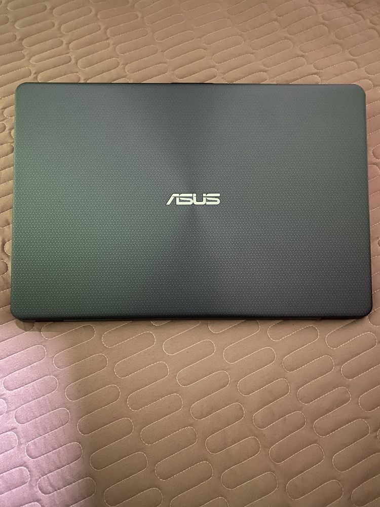 Note book Asus X505B