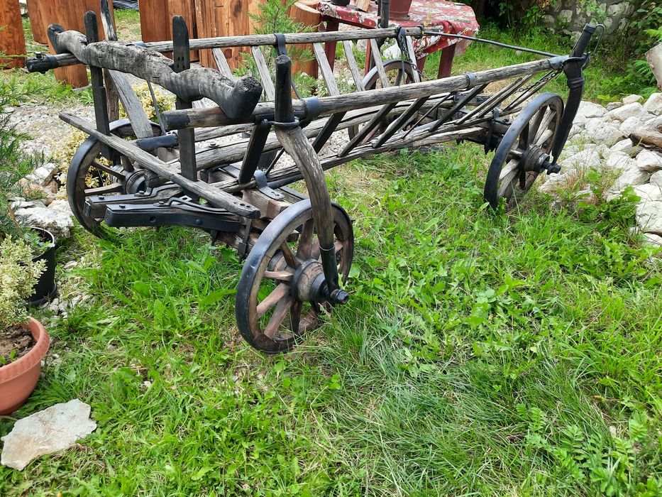 Porti de fotbal si obiecte rustice