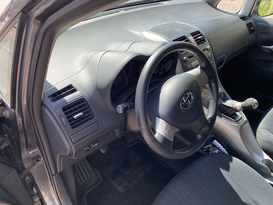 Vand Toyota Auris 1.4 Diesel