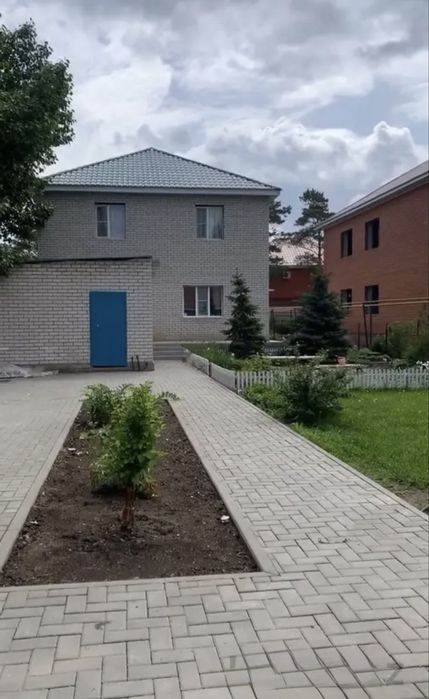 Продам коттедж 200 кв в элитном районе Заречный -2