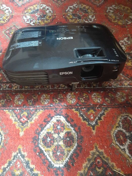 Ишлатилган проектор Epson сотилади