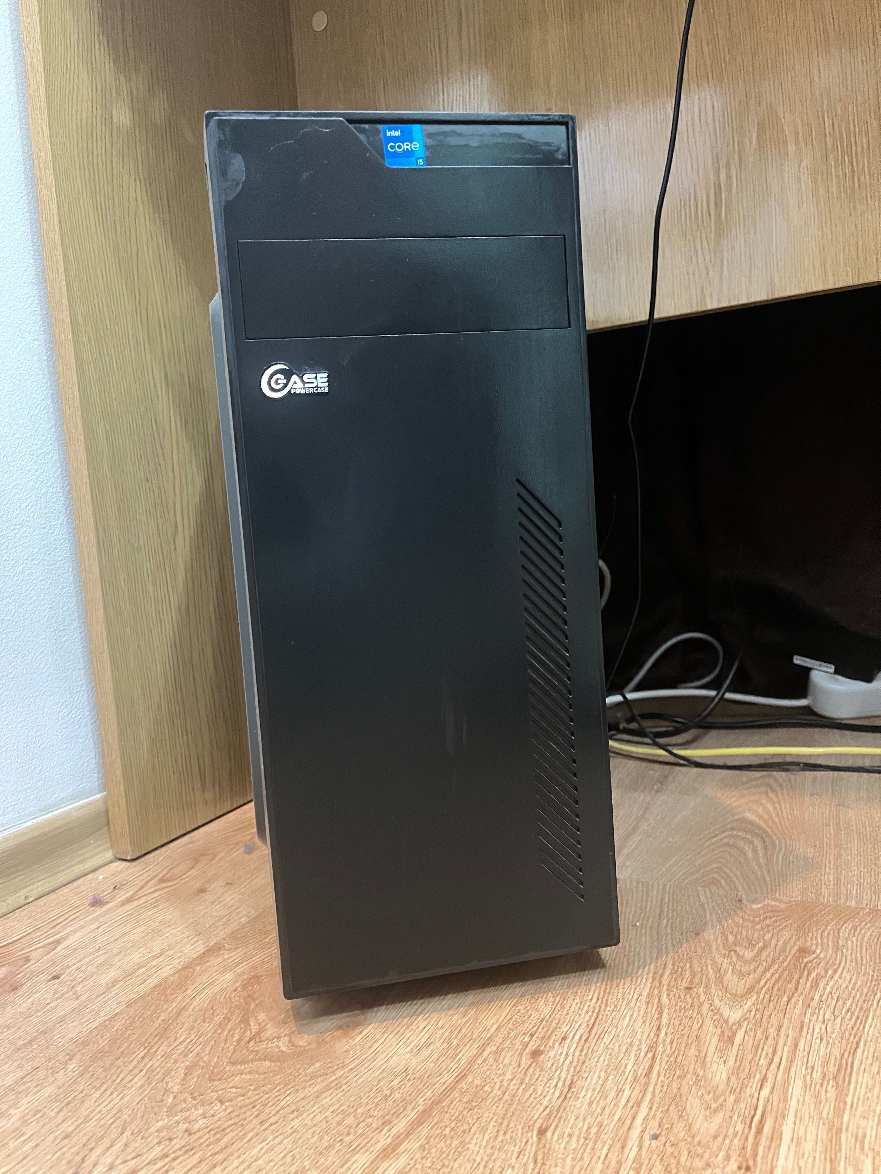 Мощен компютър с два монитора! i5-13500, 32GB RAM, слушалки