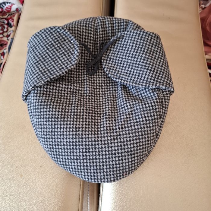 Мужской шапки,кепка.