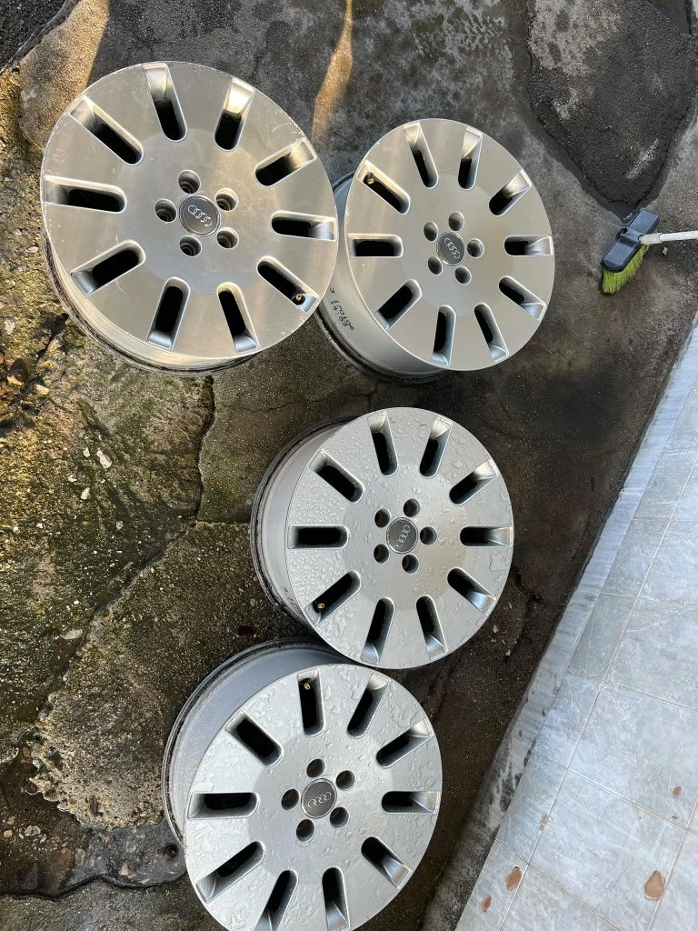 Ауди алуминиеви джанти 18"