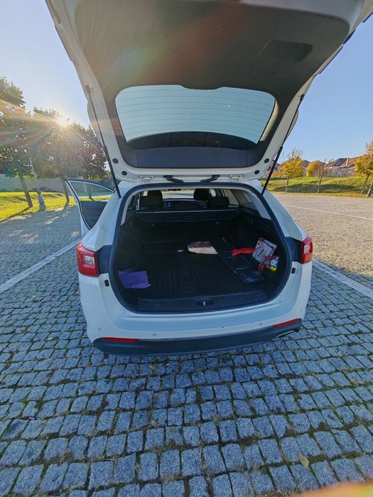Kia Optima 4 -1.7 - 141cp