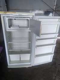 Сотилади холодильник