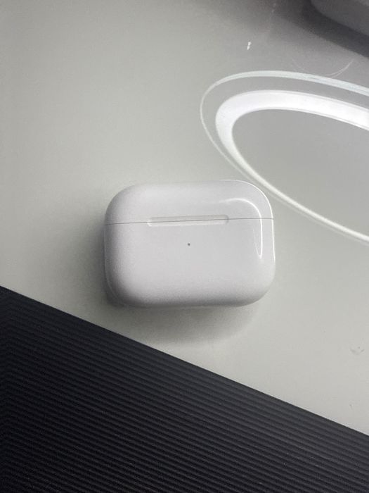 Кейс от air pods pro 2 оригинал