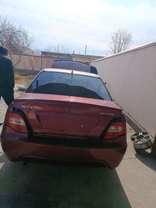 neksia 2 1.6  zapchastga sotiladi