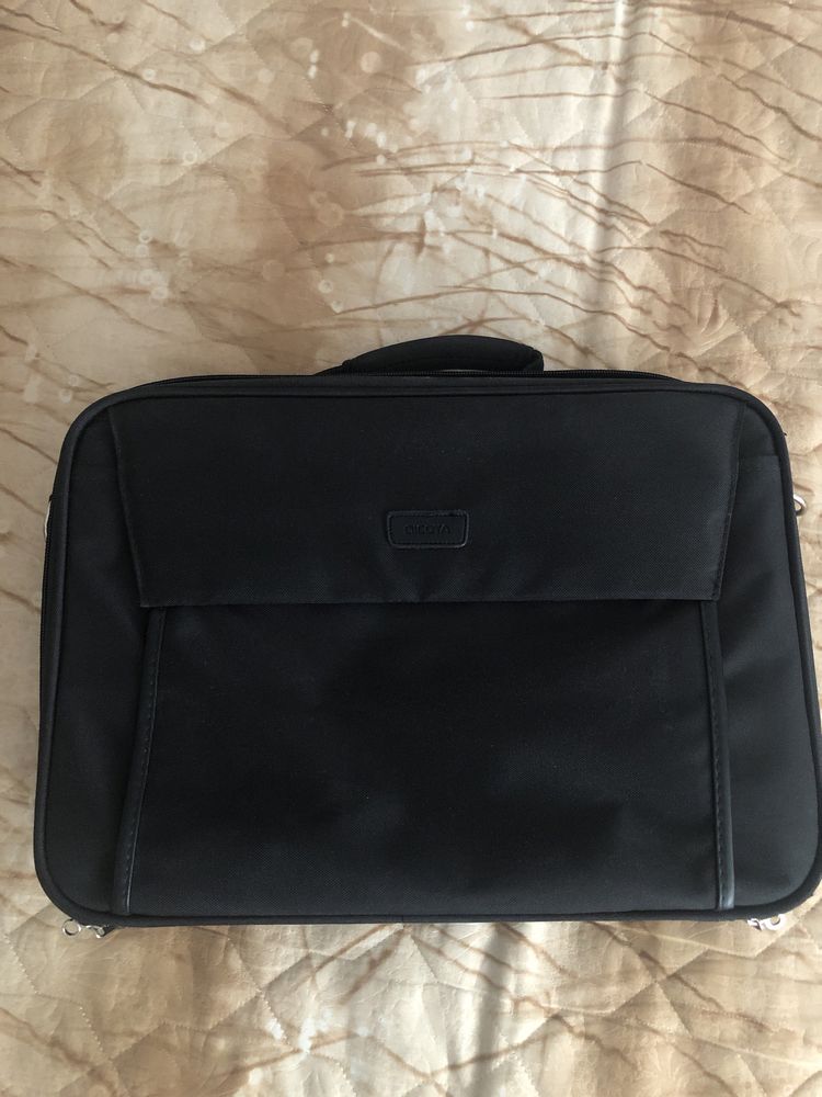 чанта за лаптоп