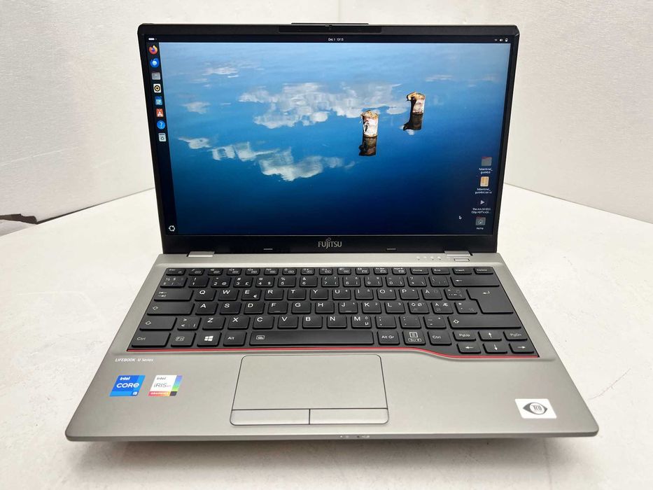 Реновиран лаптоп Fujitsu LIFEBOOK U7411 i5-1135G7 16GB 260GB