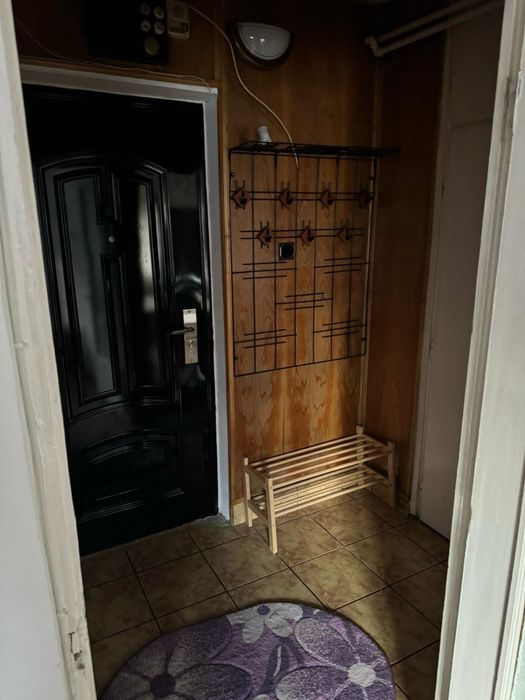 Garnosiera de inchiriat