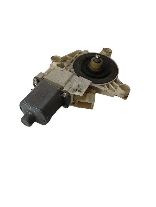 Motoras geam pivotant dreapta spate MERCEDES-BENZ C-CLASS W204 2007 -