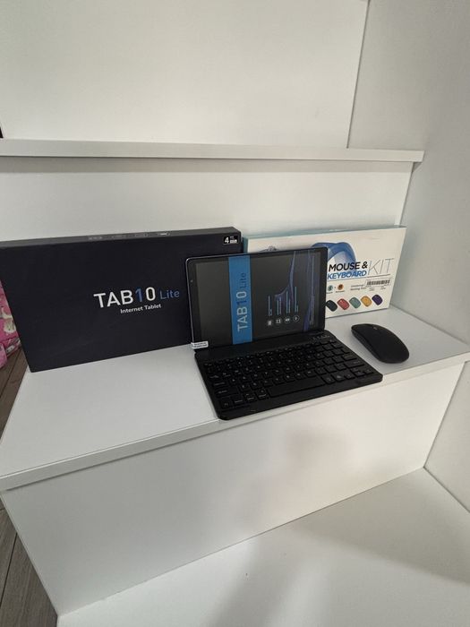 Tableta 10 inch NOU  la fel de bun ca si ipad / apple