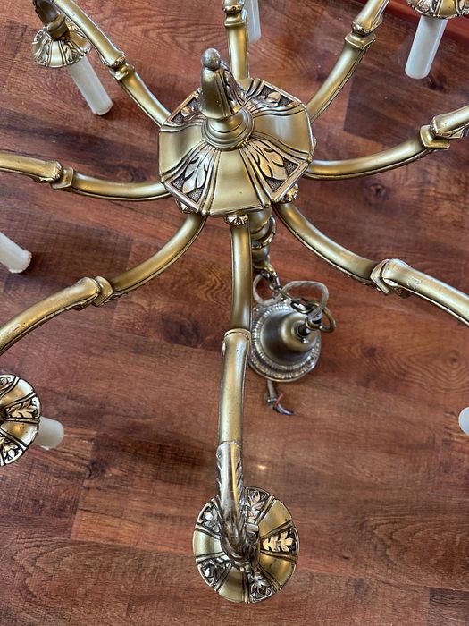 Candelabru antic vintage retro din bronz masiv alama 8 brațe lustra