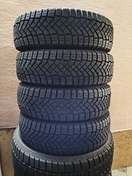 Зимние шины Pirelli 175/65/R14