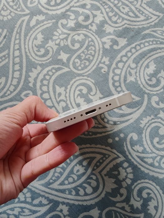 iPhone 12 mini отключен iCloud