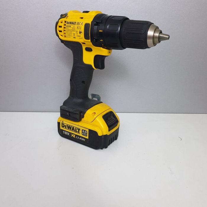 Dewalt DCD 780 Mașina de infiletat 4.0AH Li-Ion