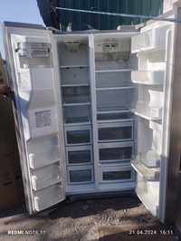 Холодильник LG двухдверный