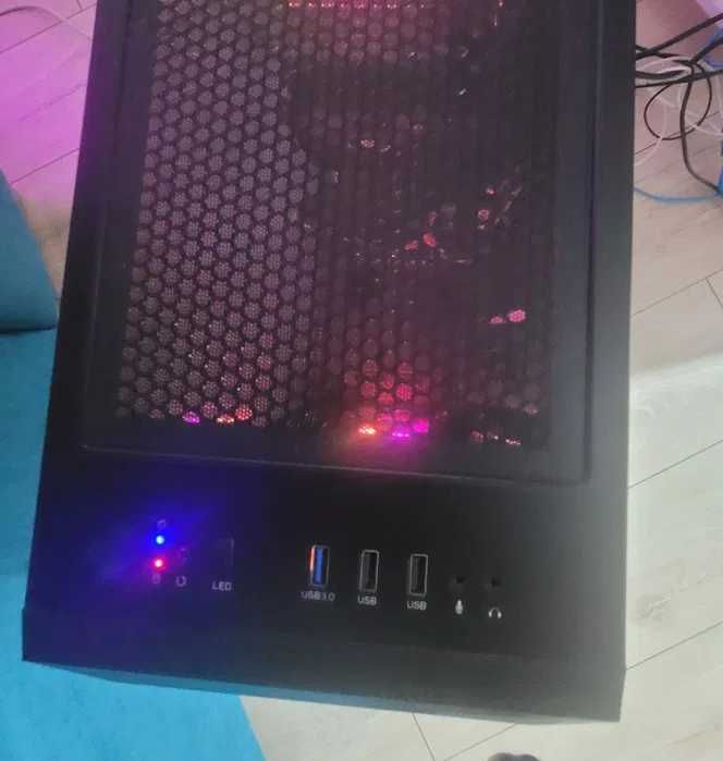 Sistem PC Intel CL i9-10900K pana la 5.3GHz, 32GB DDR4, SSD videochat