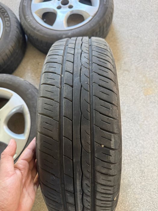 Jante cu cauciucuri de vară folosite pe Toyota Yaris