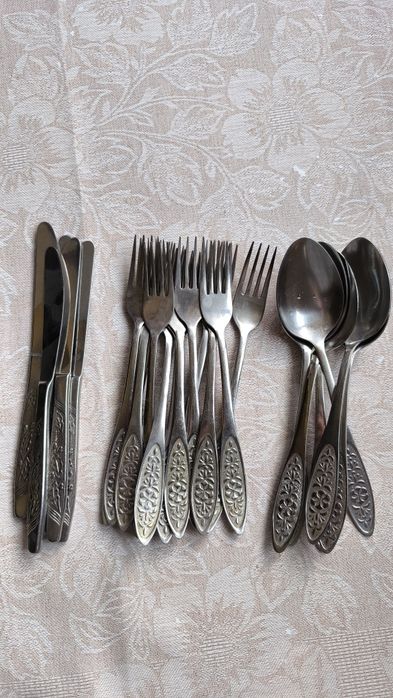 Ложки, вилки, ножи