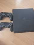 PS 4 Slim + 2 controller