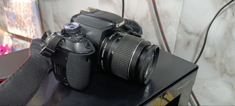 Canon 600D sotiladi