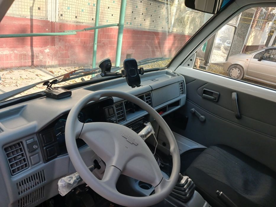 Продам машину 8700