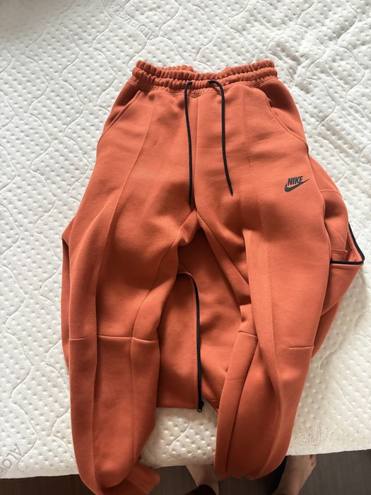 Оригинален Nike Tech Fleece комплект – НОВ!