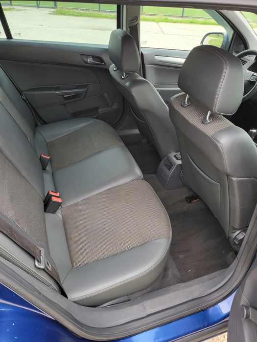 Opel astra h 1.7 facelift 2010