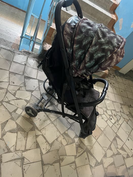 Продам прогулочную коляску в хорошем состоянии