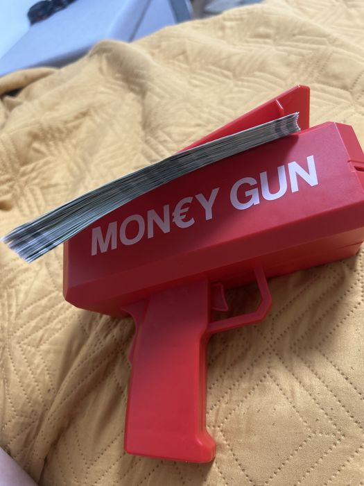 Vand money gun stare nou