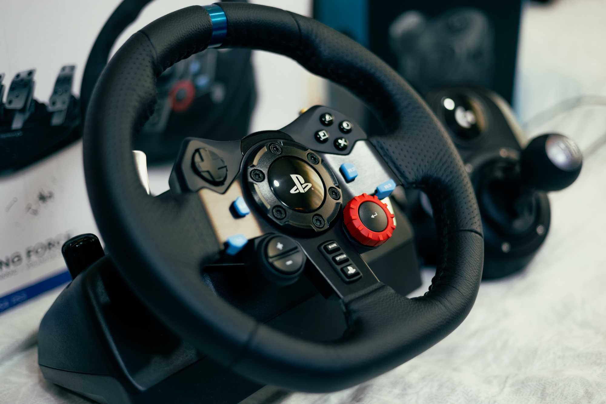 Продавам Волан Logitech G29 + Shifter