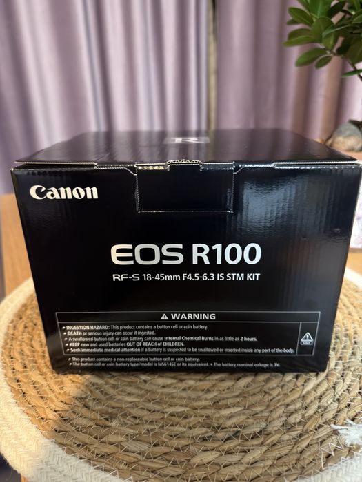 Canon EOS R100 – Kit RF-S 18-45mm – Nou / Sigilat