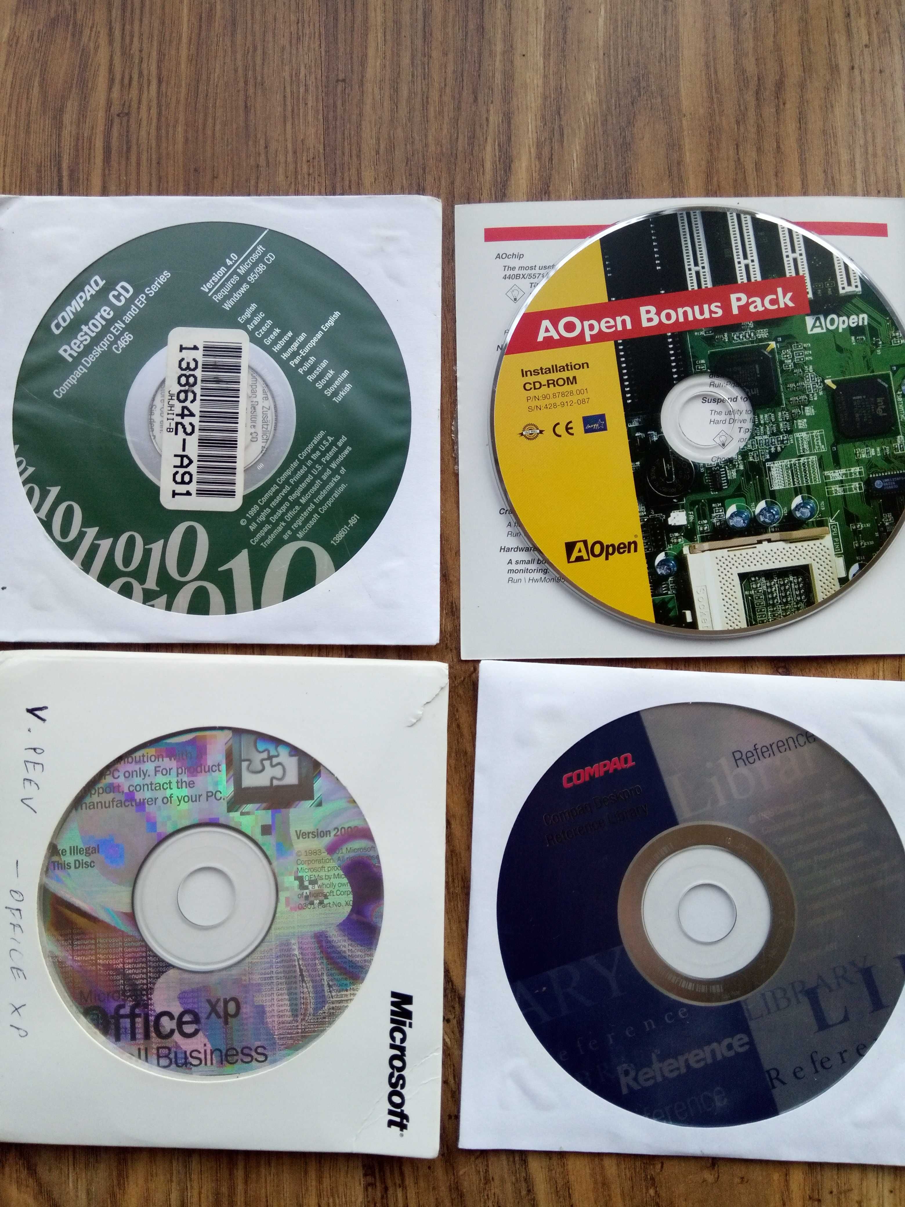 Compaq Restore CD Deskpro EP Series - 10лв. за бр.