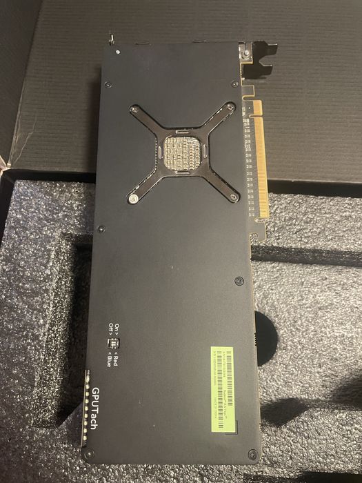 AMD Radeon Vega 64 (Gigabyte)