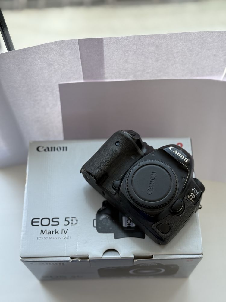 Canon Mark 4              .