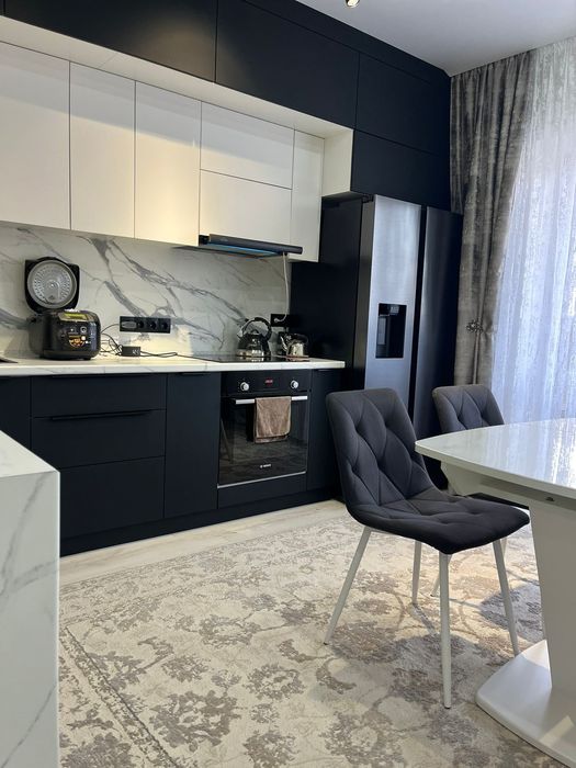 Продам 2 ком квартиру,в новостройке,ЖК Самал