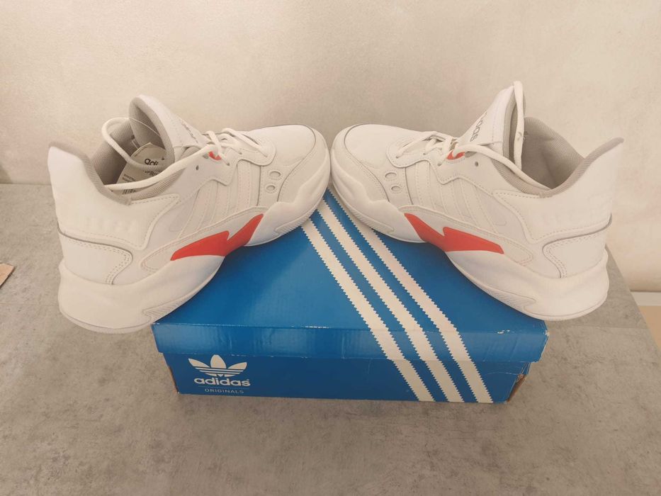 INCALTAMINTE Pantofi sport adidas gheata