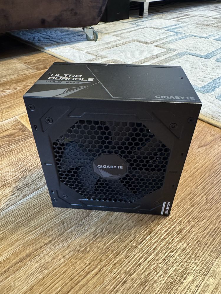 Продаю блок питания для ПК 1000W