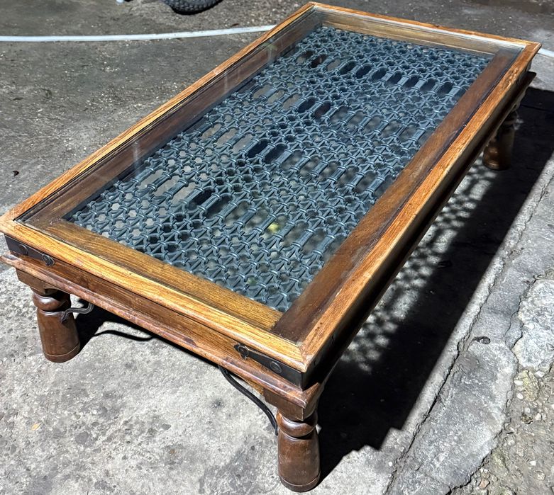 Indian Jali Coffee Table Vintage din secolul al XIX-lea