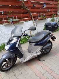 Motocicleta Aprilia Sport City benzina 0.2L