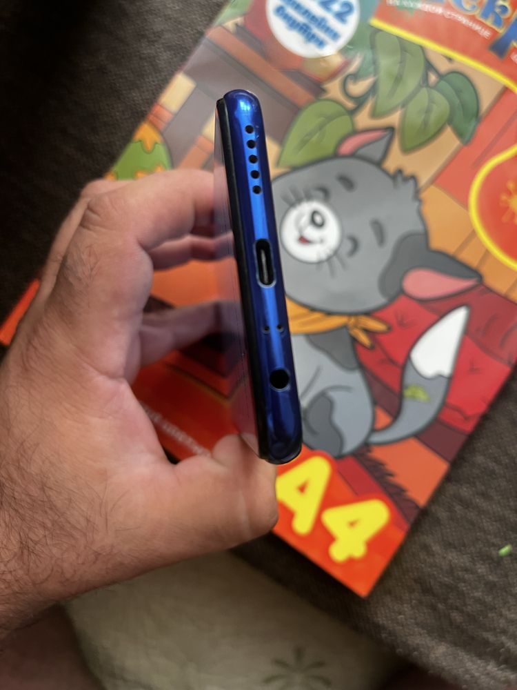 Телефон Redmi note 8